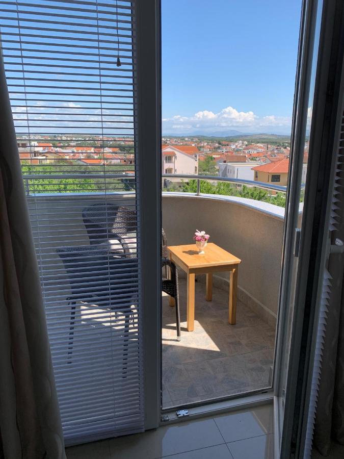 Green Hill Family Apartments Vodice Exterior photo
